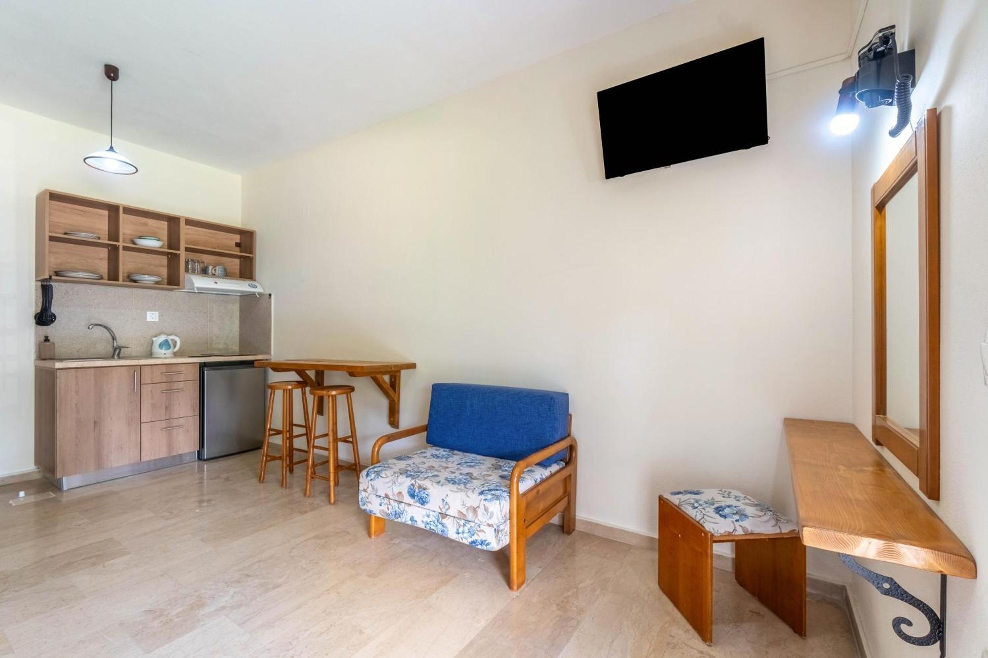 Angela Hotel & Apartments Gouvia Ngoại thất bức ảnh