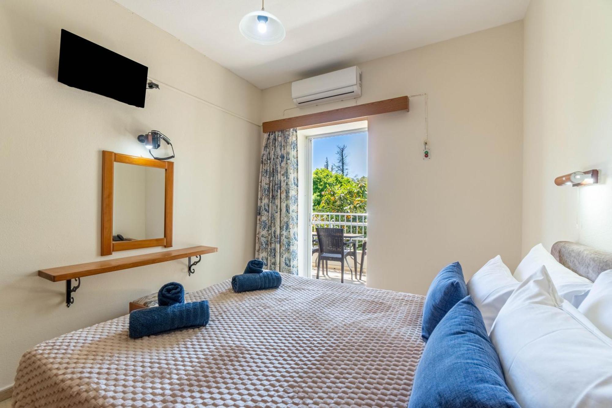 Angela Hotel & Apartments Gouvia Ngoại thất bức ảnh