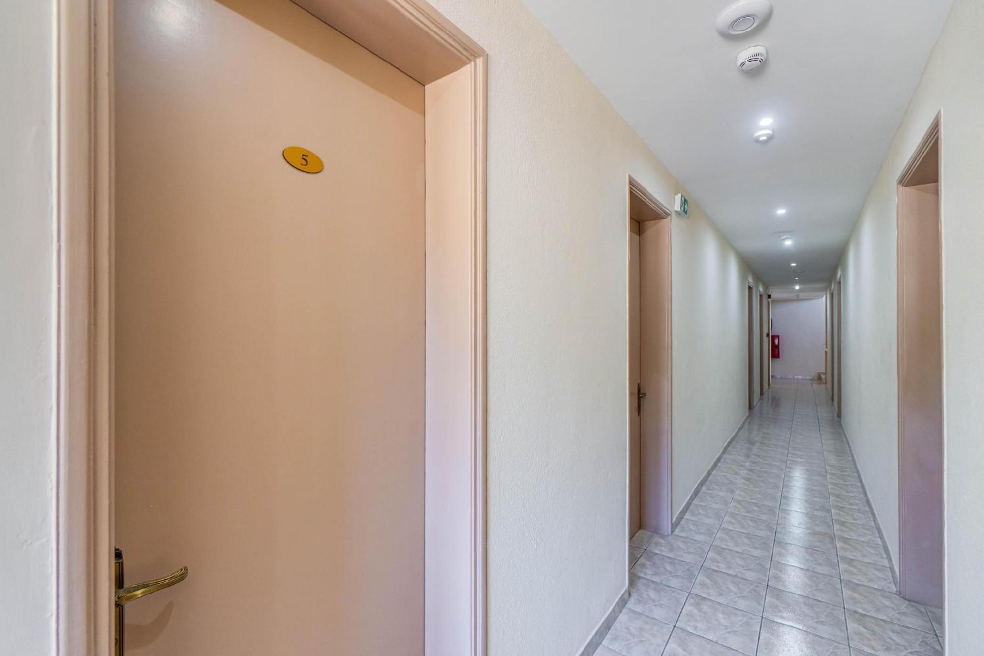 Angela Hotel & Apartments Gouvia Ngoại thất bức ảnh