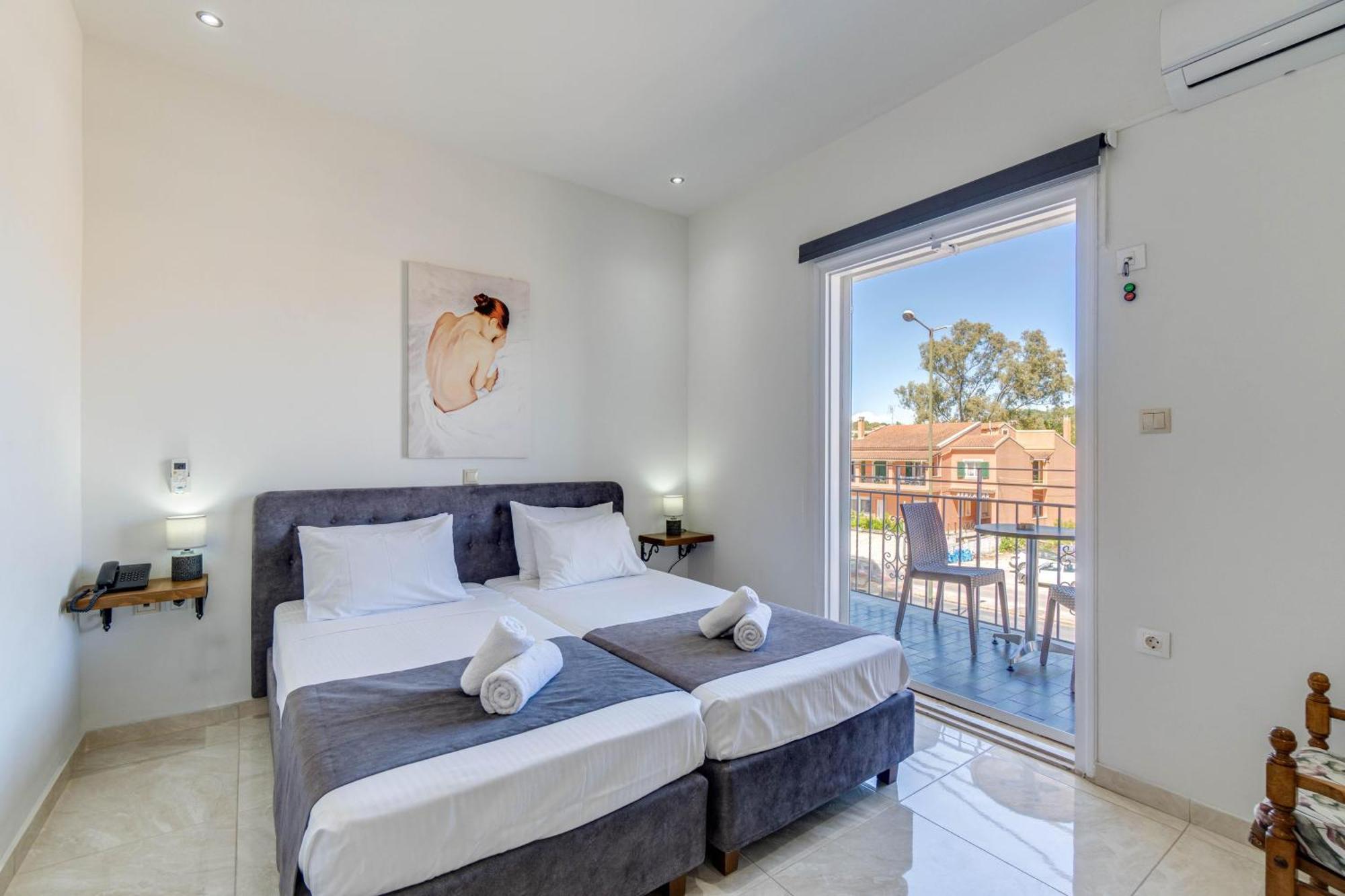 Angela Hotel & Apartments Gouvia Ngoại thất bức ảnh